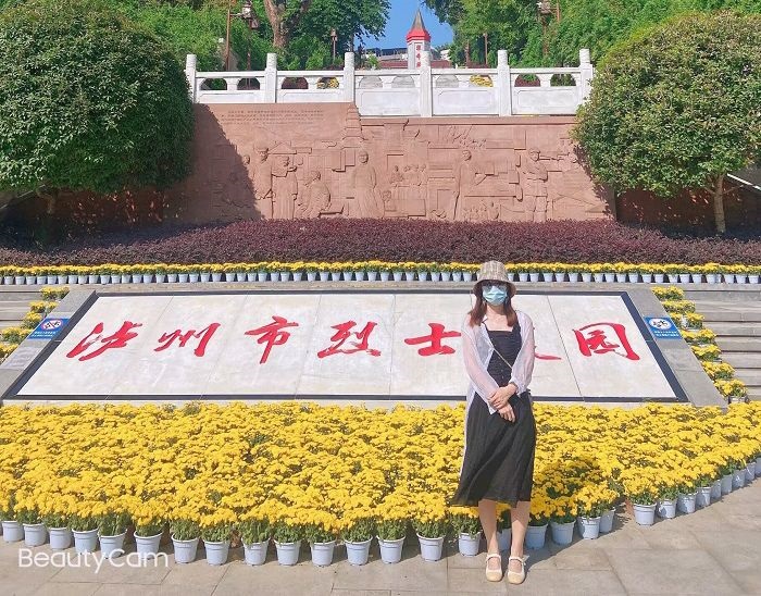 泸县建校开展国庆节爱国教育活动